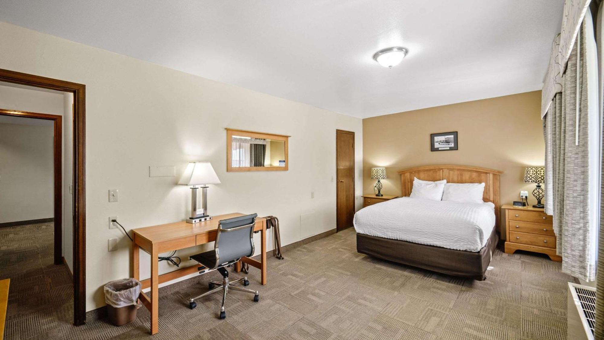 Clarion Hotel & Suites Fairbanks Near Ft Wainwright Dış mekan fotoğraf
