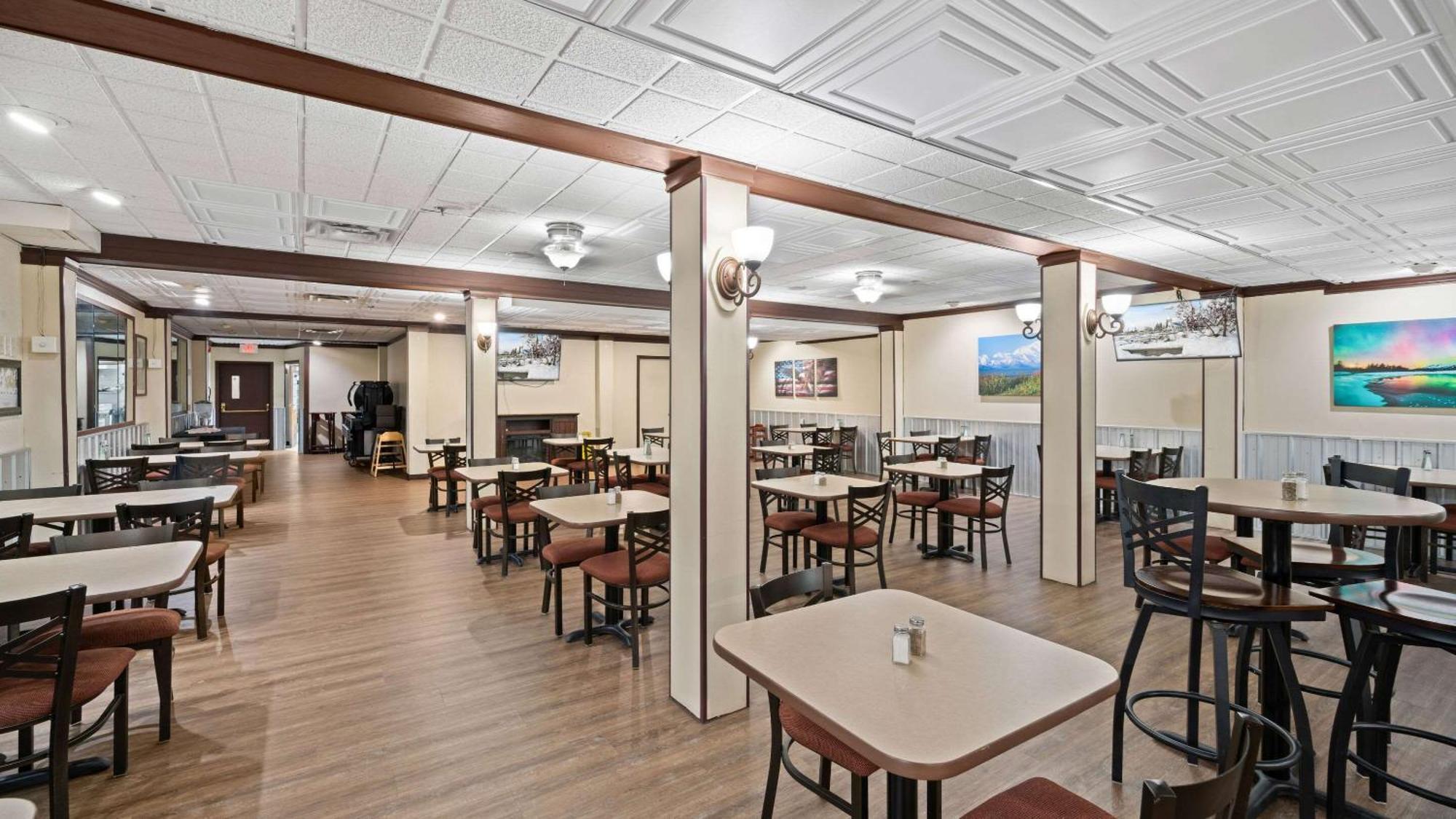 Clarion Hotel & Suites Fairbanks Near Ft Wainwright Dış mekan fotoğraf