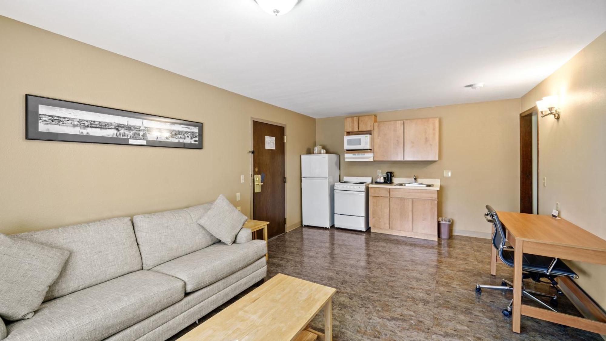 Clarion Hotel & Suites Fairbanks Near Ft Wainwright Dış mekan fotoğraf